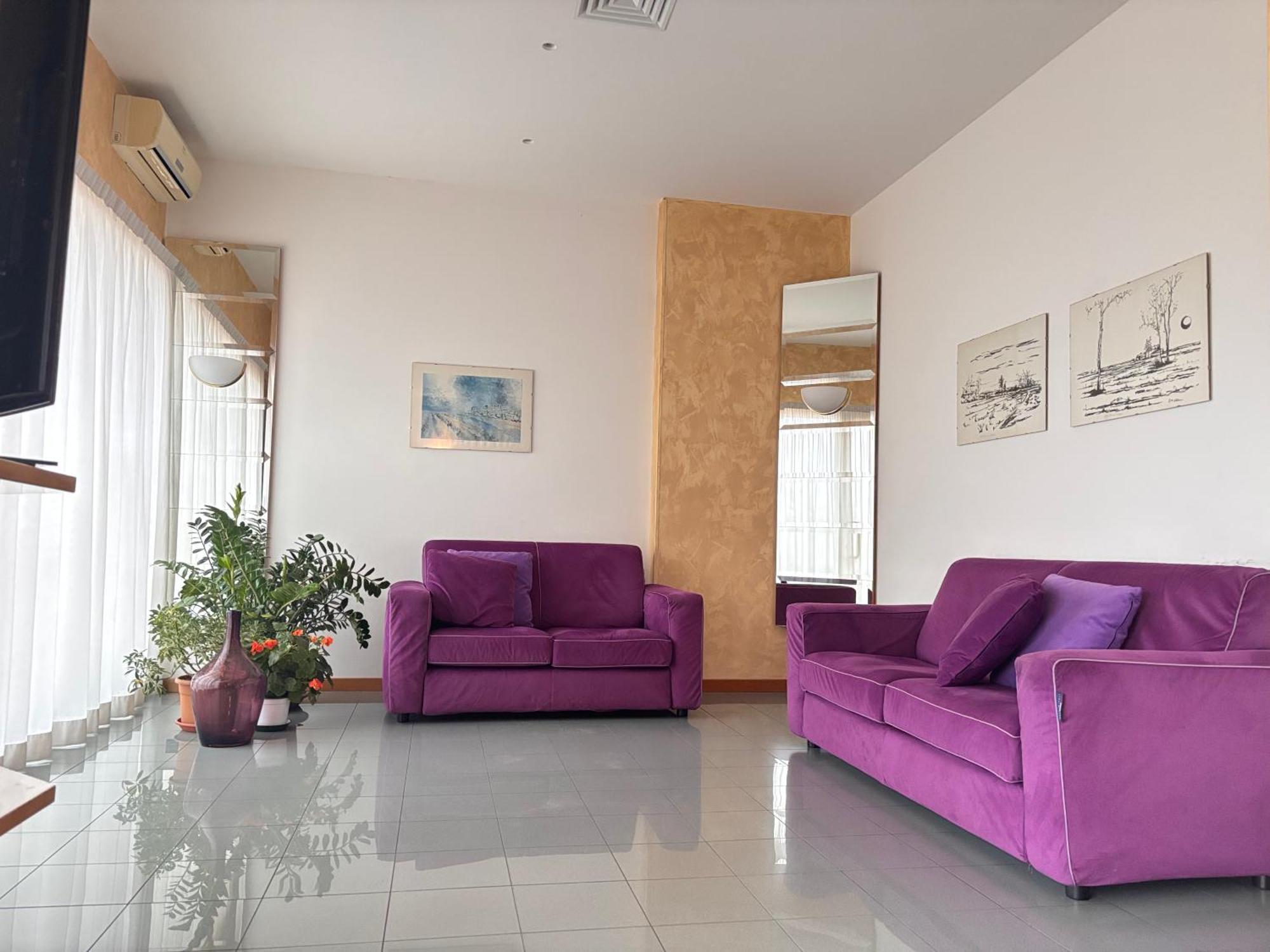 Hotel Crocenzi Сан Марино Екстериор снимка