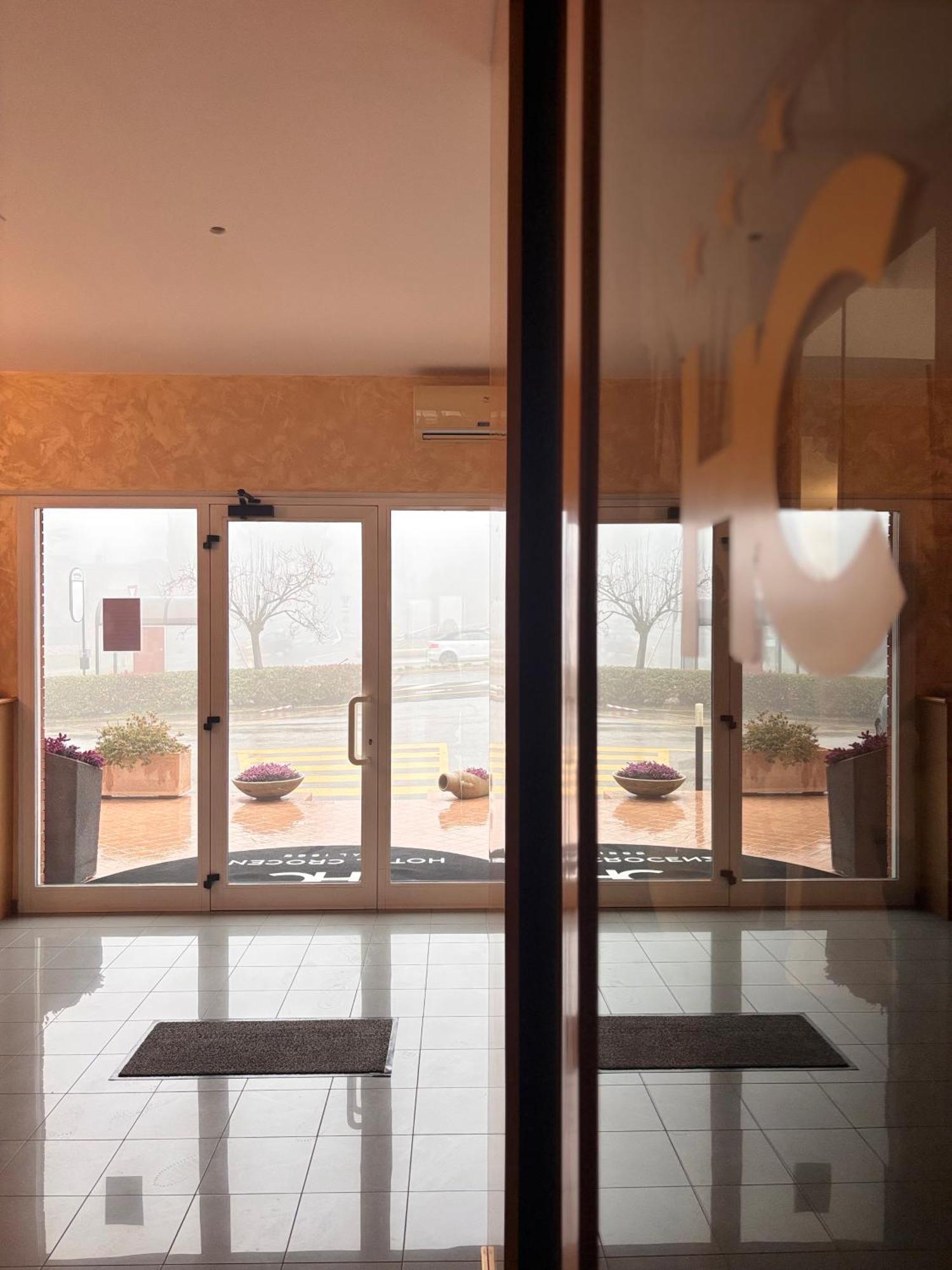 Hotel Crocenzi Сан Марино Екстериор снимка